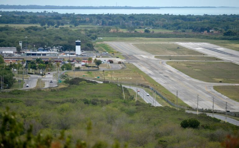 La movida se une al alquiler, desde septiembre, de los aeropuertos de Ceiba y Aguadilla