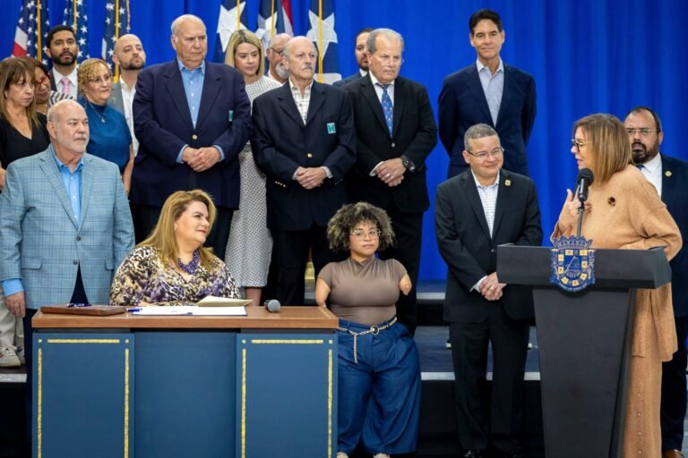 Mientras, el presidente de la Cámara de Representantes, Carlos “Johnny” Méndez, propone darle a la organización una subvención anual fija de $8 millones