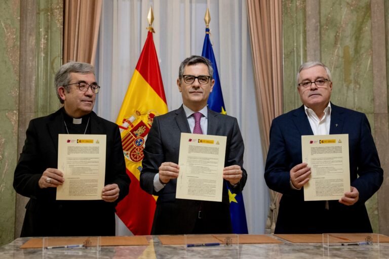 El acuerdo contempla una nueva vía a través del Defensor del Pueblo para la reparación cuando ya no sea posible judicialmente