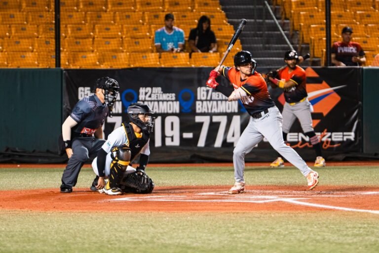 En Caguas, los Criollos también evitaron un déficit de 3-1 al remontar contra los Cangrejeros de Santurce