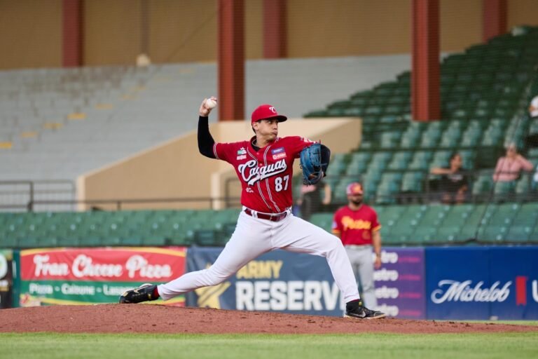El lanzador isabelino lideró la victoria de los Criollos sobre Mayagüez y selló el boleto a las semifinales en la Liga de Béisbol Profesional Roberto Clemente