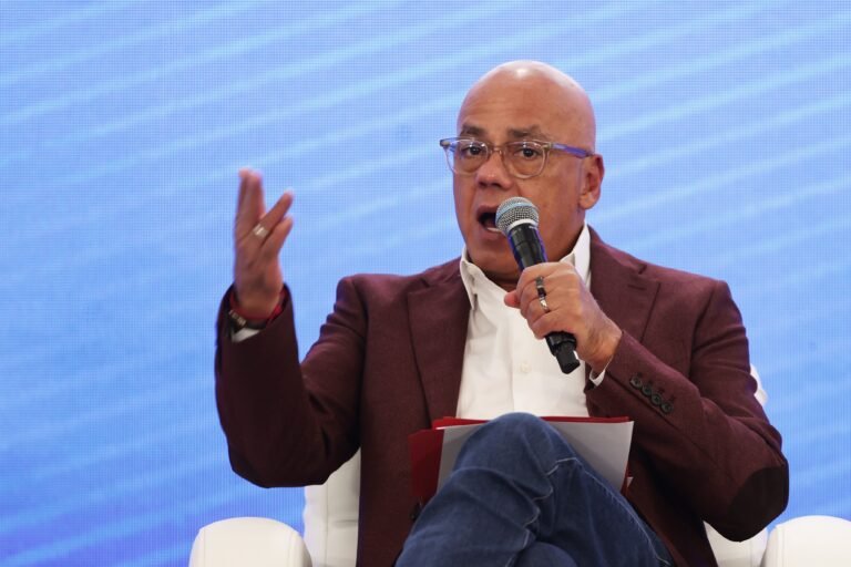 El presidente del cuerpo sostuvo que se trató de un “gesto unilateral” para “consolidar la paz y la convivencia pacífica” del país
