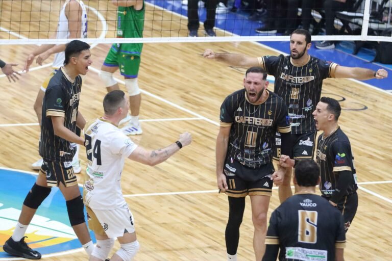 El sexteto yaucano visita a los Plataneros con la serie semifinal 3-2 a su favor