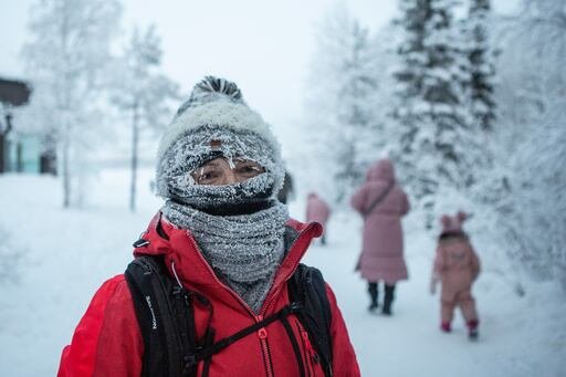 El intenso frío se encontraba en 30 grados bajo cero en la Laponia finlandesa y causó además interrupciones generalizadas de los desplazamientos por el norte y el centro de Europa