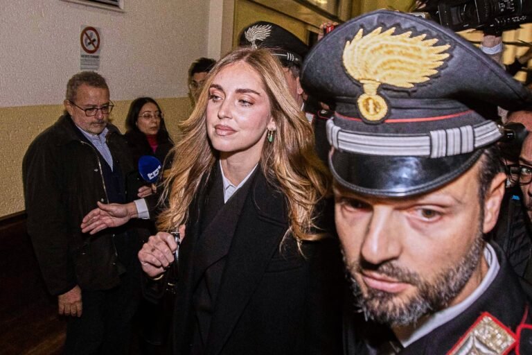 La mujer enfrentaba cargos por fraude agravado a través de un presunto esquema