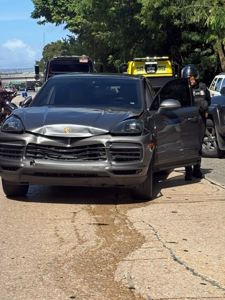 Según la Policía, las partes involucradas sostuvieron una disputa tras un accidente de tránsito