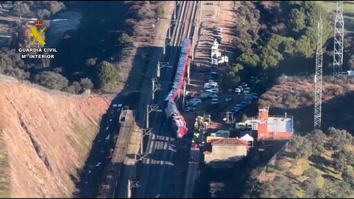Al menos 39 personas murieron y más de 150 resultaron heridas tras descarrilarse un tren de alta velocidad y chocar con otro