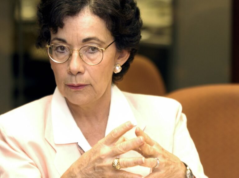 La historiadora publicó en 1987 ‘La Mordaza’, que relató por primera vez, con gran detalle, la represión a mediados del Siglo XX a partidarios de la independencia