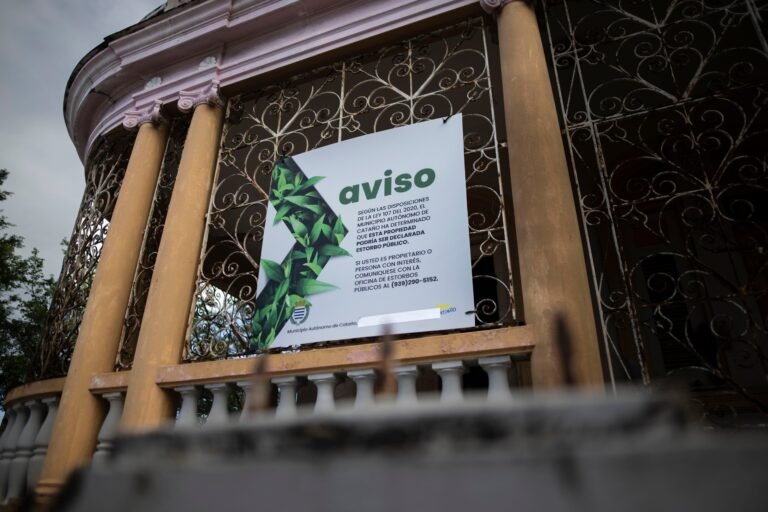 La Cámara de Representantes evalúa un proyecto en torno a los bienes inmuebles pertenecientes al Departamento de la Vivienda