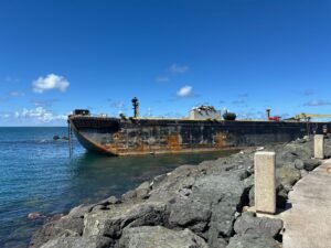 El operativo fue completado en la madrugada de hoy, miércoles, cuando la embarcación fue llevada al muelle 16 de San Juan