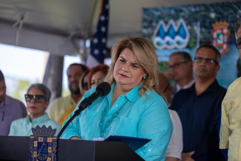 La gobernadora convocó una reunión para este jueves con “todos los componentes” de la zona para atender los problemas