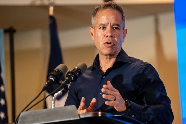 El alcalde de San Juan le dio cinco días a la corporación pública para responder a su solicitud