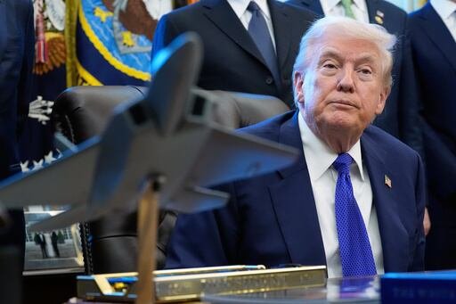 Historiadores y observadores dijeron que el presidente intenta reescribir la historia para justificar su agenda en la región