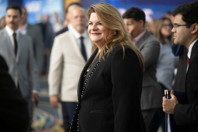 La mayoría de los nombramientos están sujetos a confirmación senatorial