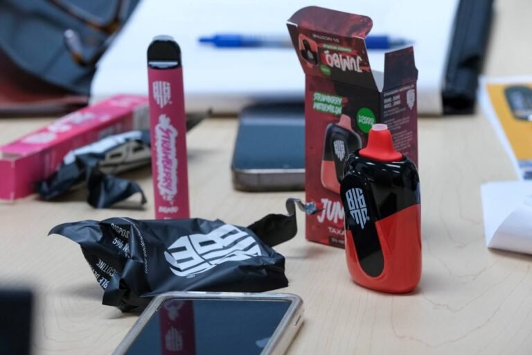 La Consulta Juvenil XII 2022-2024 también encontró que las adolescentes utilizan más los vaporizadores que los varones