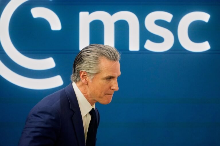 Gavin Newsom continuó elevando su perfil para una posible candidatura presidencial en 2028 durante la Conferencia de Seguridad de Múnich
