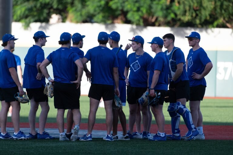 Justin Ford, pelotero colegial de NCAA con los Pirates de Seton Hall, sufrió una terrible lesión en el inicio del Puerto Rico Challenge