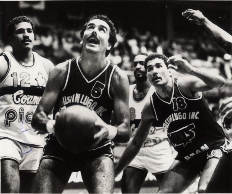 La liga honró la memoria del exarmador estrella de Guaynabo y de la Selección Nacional a 20 años de su inesperada partida