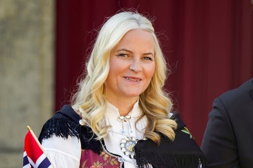 Mette-Marit de Noruega detalla que se sintió manipulada e insegura durante un encuentro en 2013 con difunto delincuente