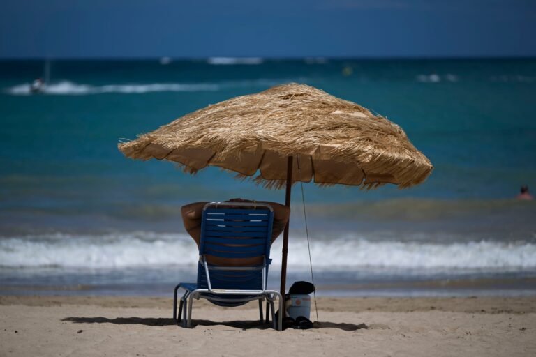 En cuanto al tiempo, para este viernes se anticipan algunos aguaceros pasajeros