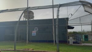 El secretario del DSP hizo la afirmación a El Nuevo Día tras una mesa redonda en la que participó la gobernadora Jenniffer González y un analista en Miami que, recientemente, sugirió abrir más instalaciones de ICE en el archipiélago e Islas Vírgenes