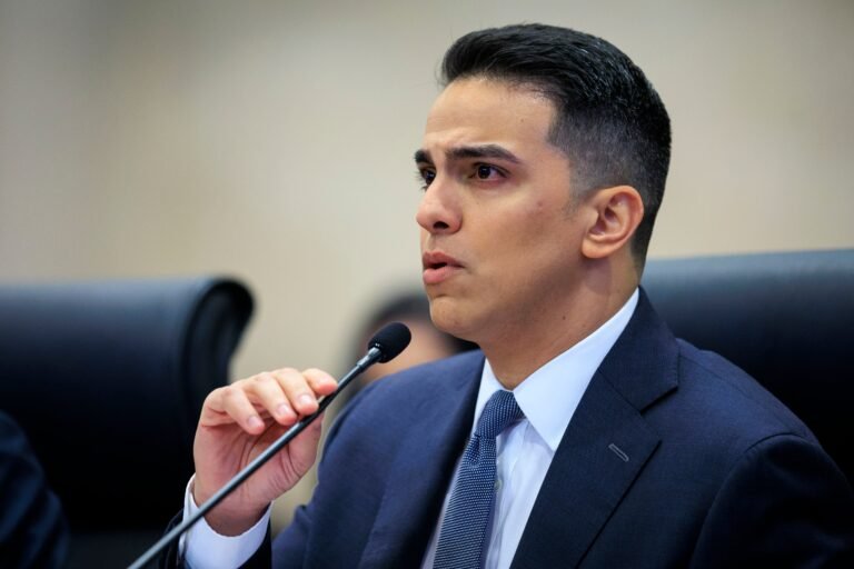 La controversia surge tras la negativa de la agencia a entregar la información solicitada sobre declaraciones contributivas del exsecretario de Justicia Antonio Sagardía