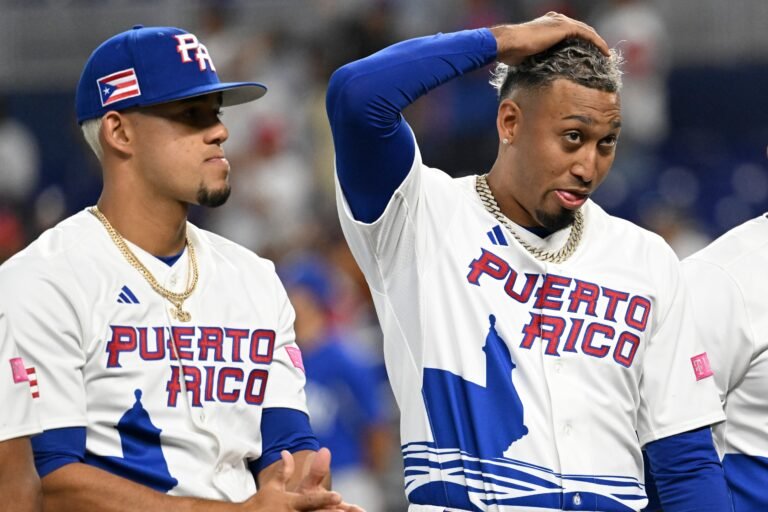 En 2023, la Federación de Béisbol local fue responsable de diseñar la camiseta, pero en esta ocasión MLB tomó el control