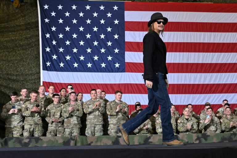 No hubo ninguna solicitud oficial al Ejército por parte de Kid Rock para que los helicópteros fueran a su casa el sábado