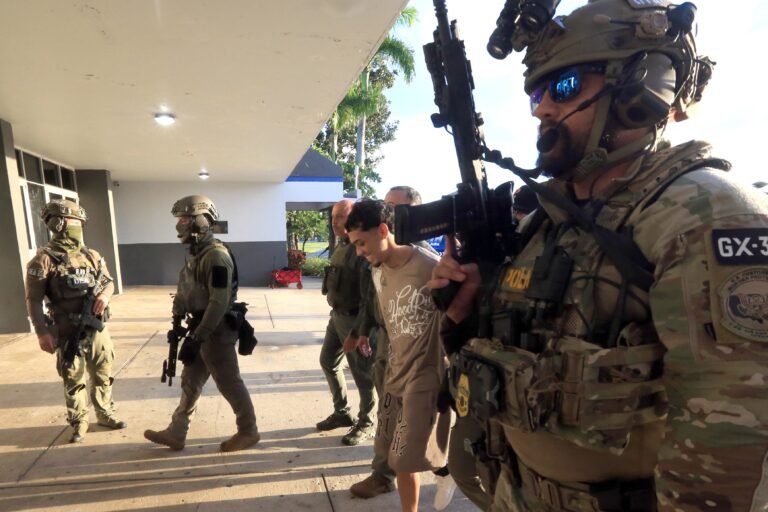 Algunos de los acusados estarían relacionados con el asesinato de un niño de 4 años y otros dos adultos durante un cumpleaños en Cataño en el 2023