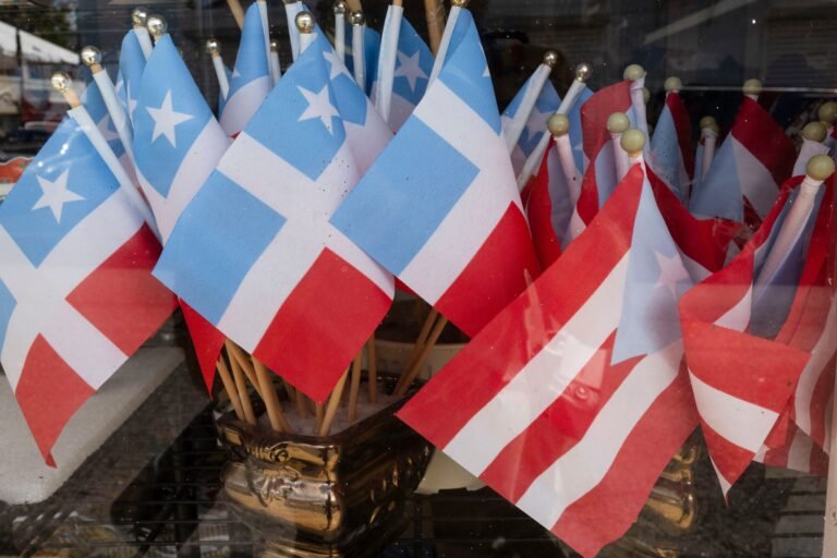 El reciente incidente con la cantante RaiNao avivó nuevamente el debate de las liricas originales de la pieza y la versión revisada de 1903