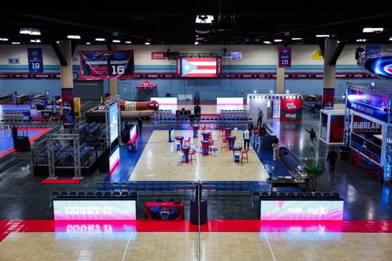 Se espera la participación de aproximadamente 800 equipos y 9,600 jugadores en ambas ramas