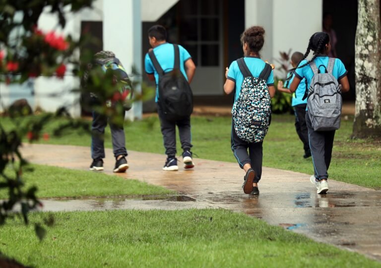 La carta oficial, recibida el viernes, establece los requisitos al gobierno de Puerto Rico para sustituir al monitor, que ha costado cerca de $150 millones