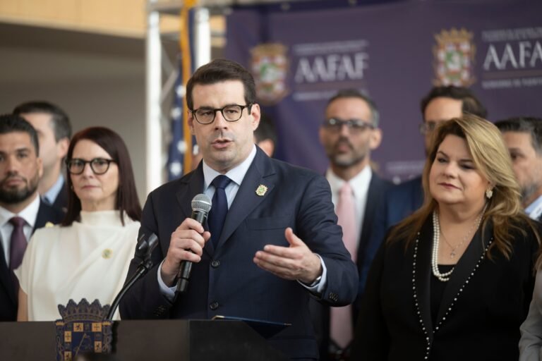 El presidente del Senado le advirtió al secretario de la Gobernación, Francisco Domenech que, de no proveer la información en el plazo establecido, podría enfrentar una Comisión Total