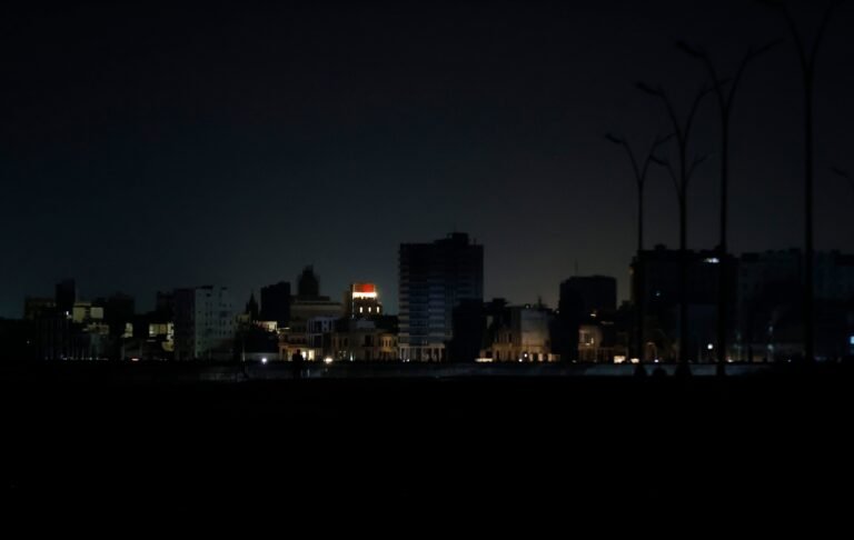 La Unión Eléctrica brindó una actualización sobre la situación en la isla