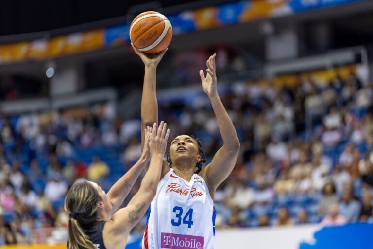 La pívot de Puerto Rico fue reconocida por FIBA tras su impacto en la clasificación, en un equipo encabezado por la ‘MVP’ Caitlin Clark