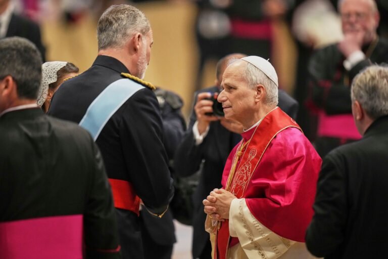 Felipe VI y Letizia viajarán a Roma, previo a que el pontífice llegue a España