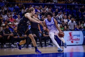 Stephen Thompson Jr. anotó 23 puntos en el triunfo 113-82 ante Carolina