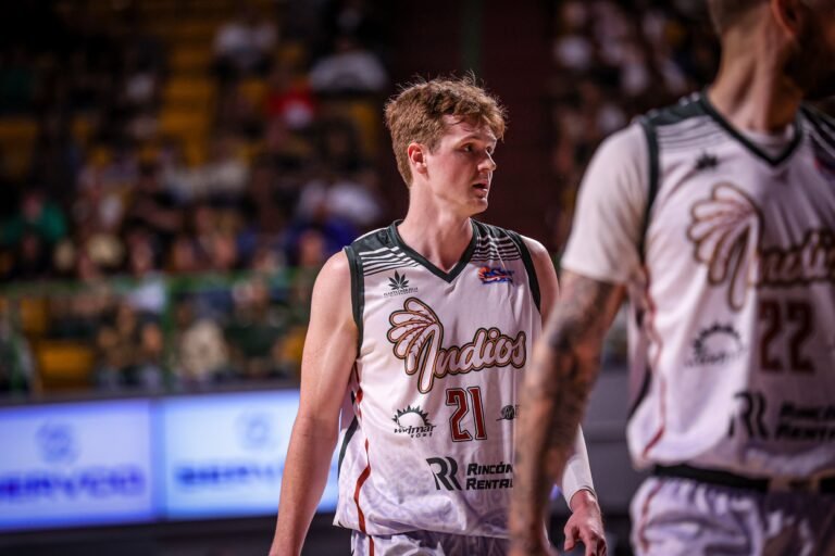 Mientras, los Atléticos de San Germán superaron a los Criollos en Caguas con 20 puntos de Nick Perkins