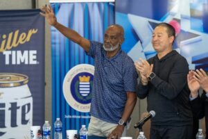 El exjugador de Grandes Ligas y de los Lancheros, Guillermo Montañez, recibirá la dedicatoria como homenaje