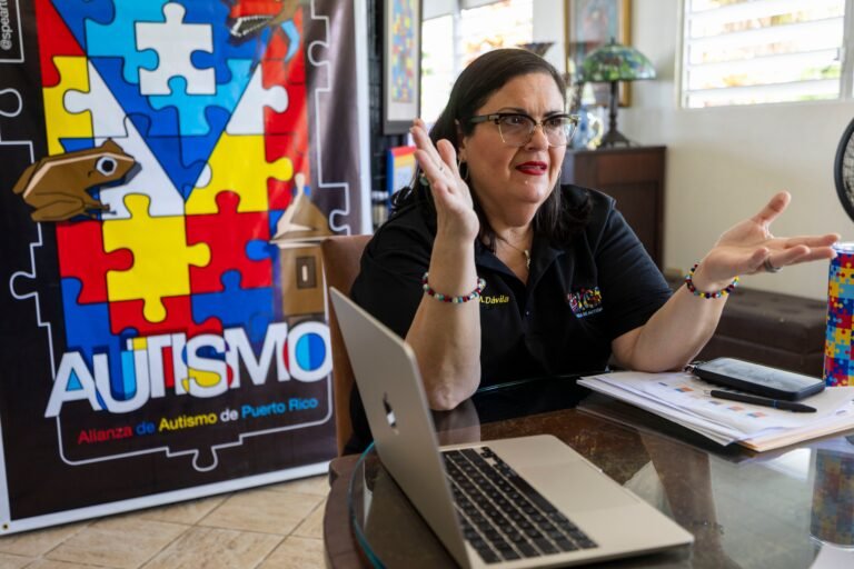 La Alianza de Autismo enumeró fallas en áreas como educación y transporte, mientras el secretario de Salud señala que “en un año no se va a resolver lo que no se ha hecho por años”