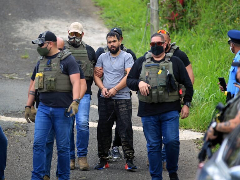 El acusado fue hallado culpable de poseer con intención de distribuir múltiples sustancias controladas tras un juicio federal