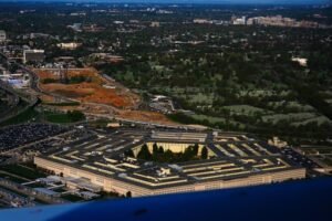 El presidente estadounidense Donald Trump alega que la nación está en un “conflicto armado” con los cárteles en América Latina