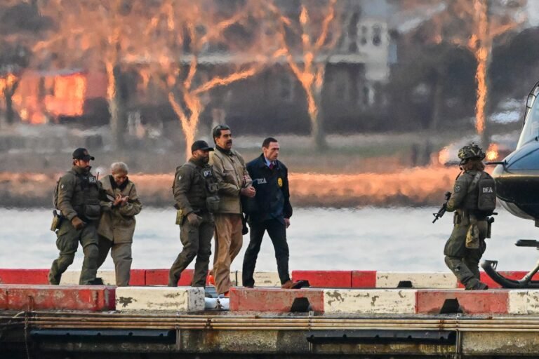 La Oficina de Control de Activos Extranjeros ha emitido licencias enmendadas que autorizan a los abogados a recibir pagos