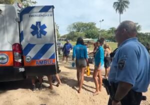 El incidente movilizó a personal de rescate, que socorrió a la persona y lo trasladó a un hospital del área