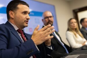 El organismo reconoció que no hay garantía de fondos para las últimas cuatro de las siete etapas del proyecto