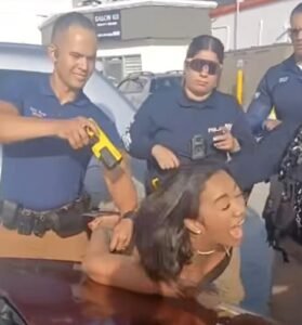 La Fiscalía y la defensa de Aneysha Crespo Mandry alcanzaron un acuerdo que incluye una pena especial, una disculpa pública y la reclasificación de cargos