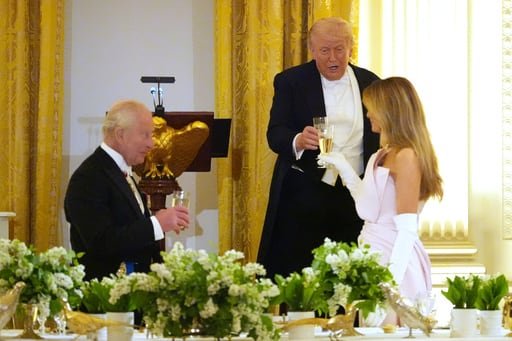 El presidente Donald Trump y la primera dama recibieron al rey Carlos III y a la reina Camilla en una cena de etiqueta en la Casa Blanca
