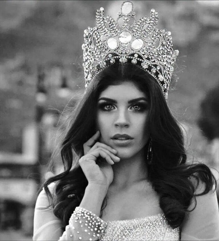 La mujer, identificada como Erika María “N”, fue arrestada tras la emisión de una Notificación Roja de INTERPOL