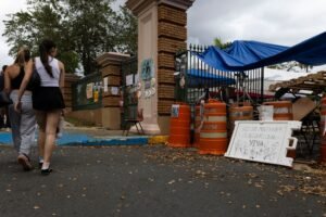 La presidenta universitaria, no obstante, indicó que no tomarán represalias contra estudiantes que participen en manifestaciones