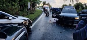 El detenido supuestamente viajaba con un prófugo y le ocuparon un arma con municiones